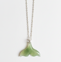 Collar cola de ballena jade mejorado